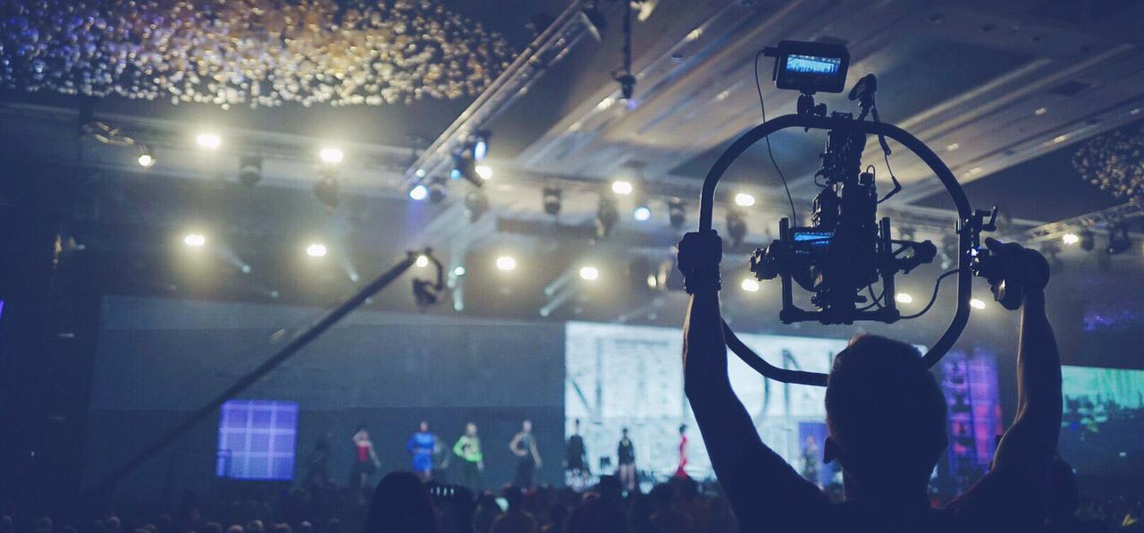 Gimbal operator for live music